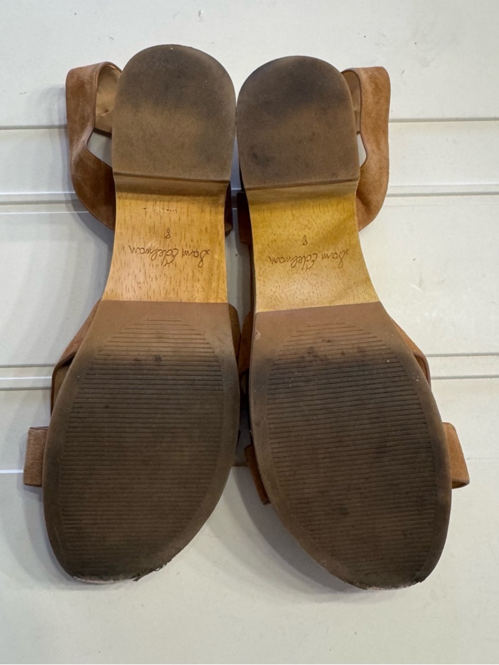 Sam Edelman Women’s Sz 8 Tan Yancy Wood Block Sandals (Scuffed Toes, See Photos) - Picture 3 of 8